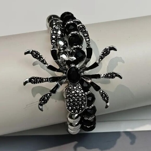 SPARKLING SPIDER BRACELET - Picture 1 of 2